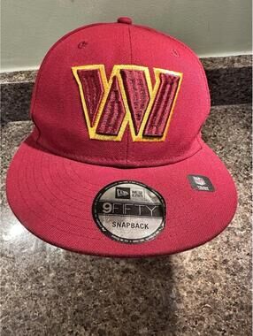 Washington Commanders New Era 9FIFTY Snapback Hat Cap Adjustable Maroon